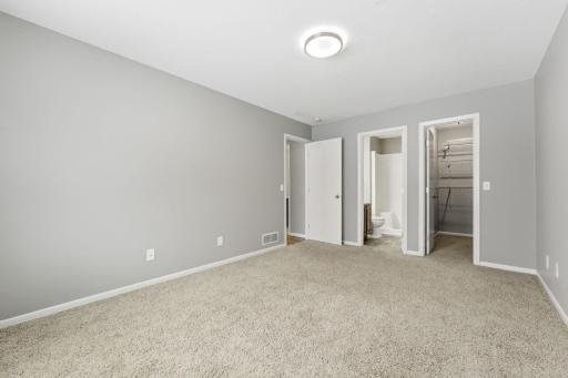 3737 Gershwin Lane N, Saint Paul, MN 55128