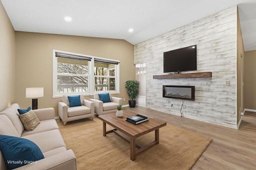 7-web-or-mls-DSC08129 virtually staged.jpeg