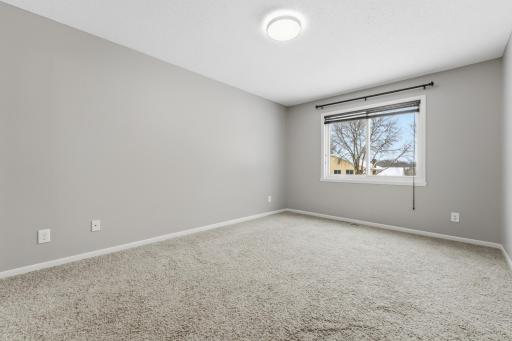 3737 Gershwin Lane N, Saint Paul, MN 55128