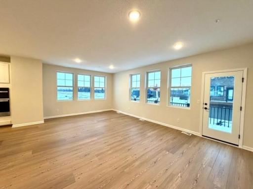 Gathering Room - 909 Mount Curve Blvd #I.jpg