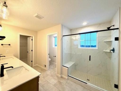 Owner's Bathroom - 909 Mount Curve Blvd #I.jpg