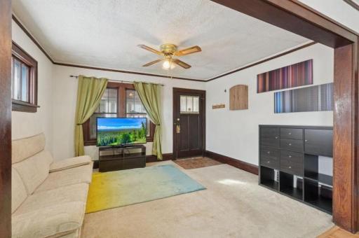 67 Sidney Street W, Saint Paul, MN 55107