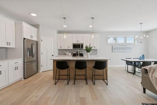 17939 Grantham Lane, Lakeville, MN 55044