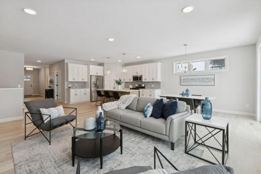 17939 Grantham Lane, Lakeville, MN 55044