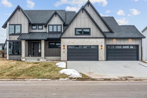 16820 46th Avenue N, Minneapolis, MN 55446