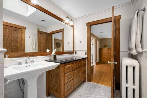 5115 Gladstone Avenue, Minneapolis, MN 55419