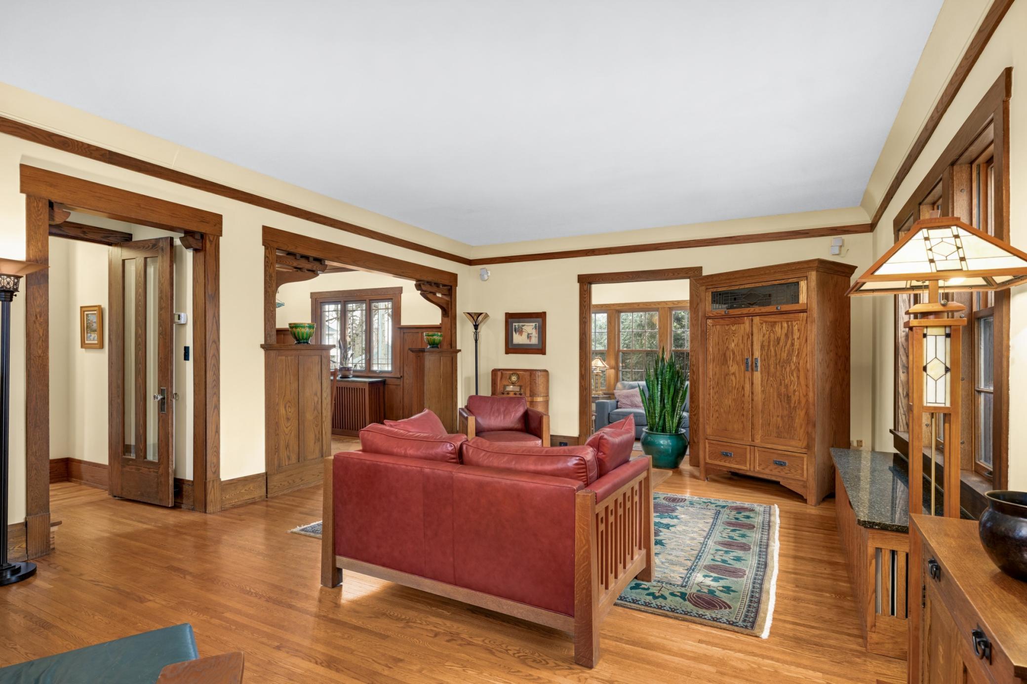 Immaculate woodwork throughout.