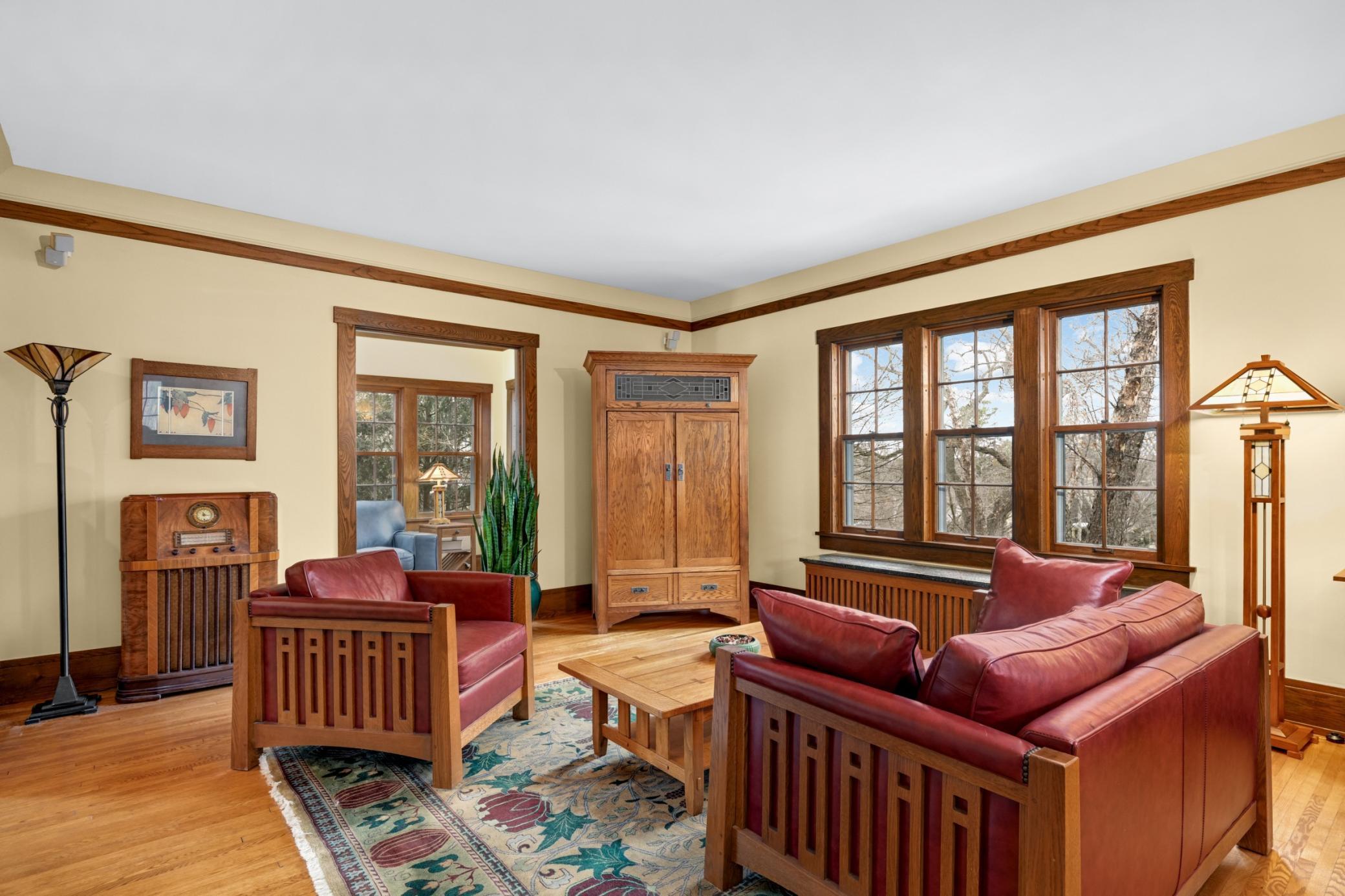 South facing Living room to Sunroom