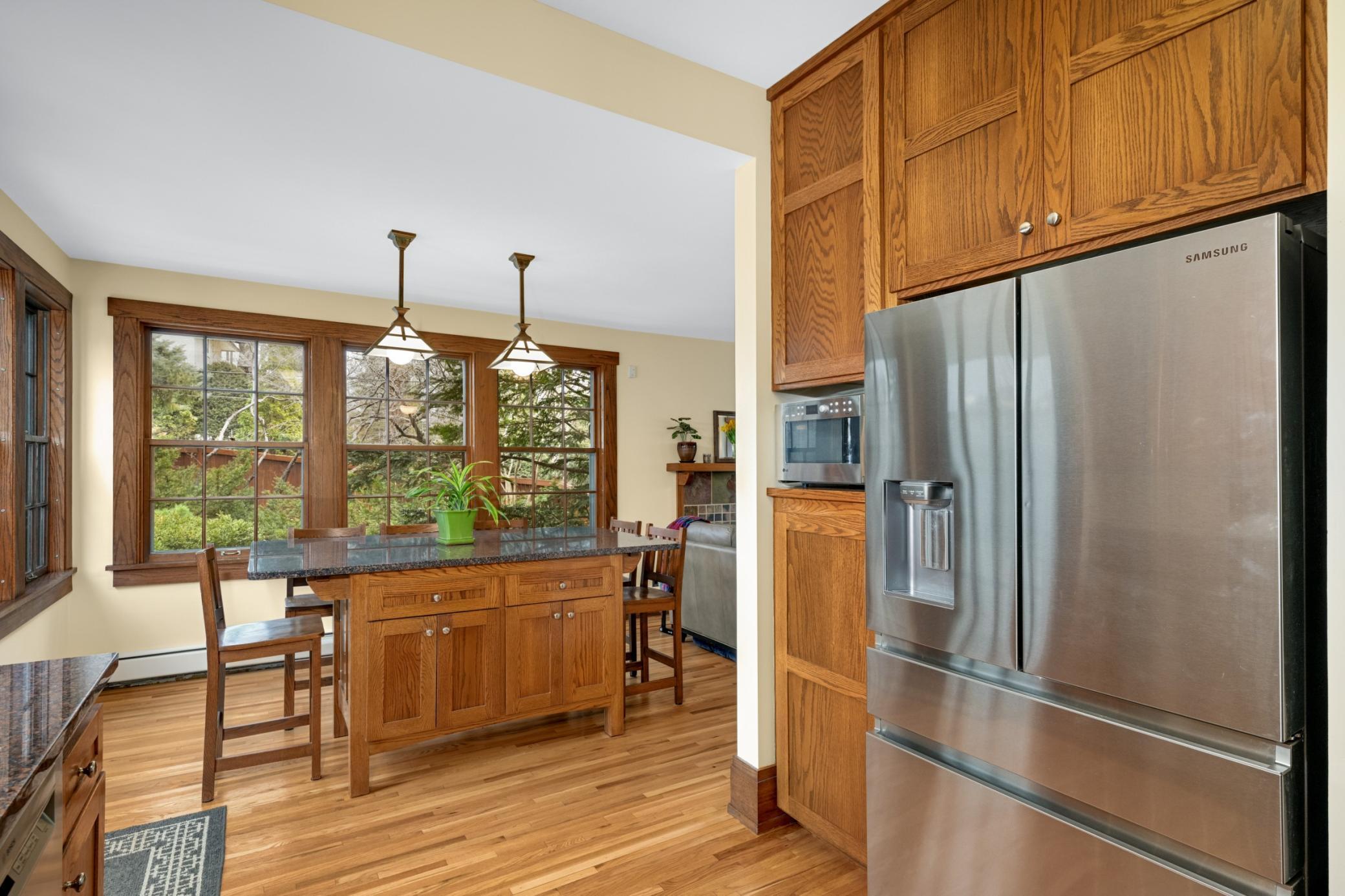 Open concept to a naturally lit and open eating area.