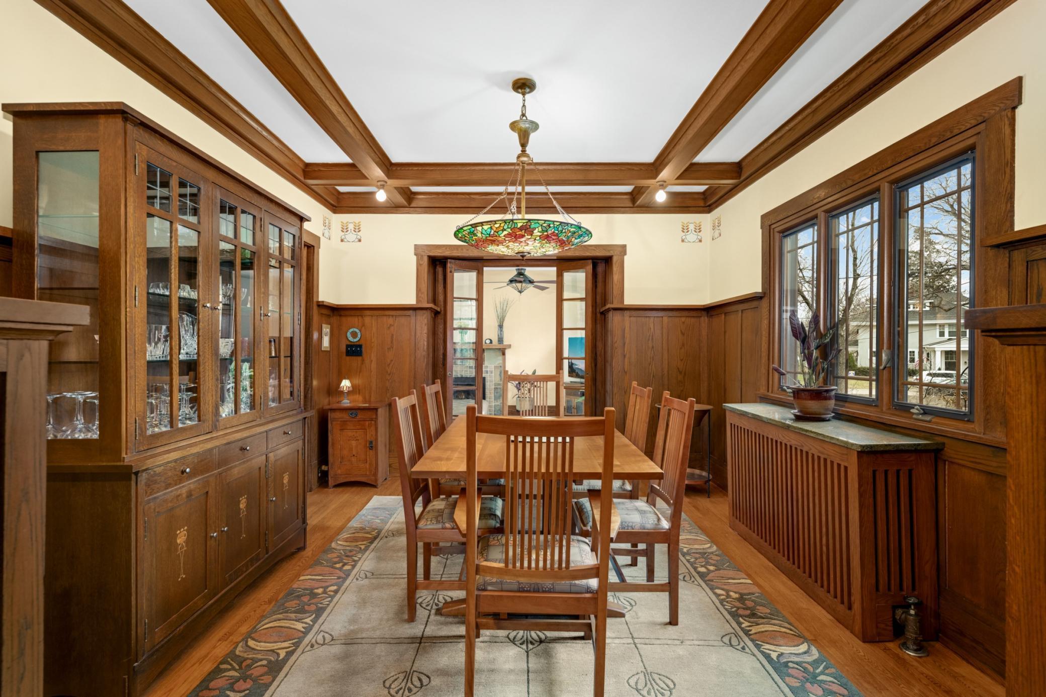 Dining to main floor Family room