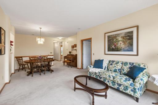 3739 Lawndale Lane N, Minneapolis, MN 55446
