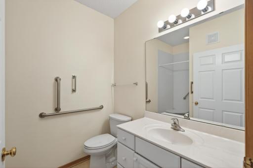 3739 Lawndale Lane N, Minneapolis, MN 55446