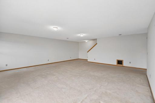 3739 Lawndale Lane N, Minneapolis, MN 55446