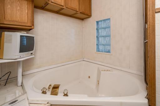 130 1st Street N, Waterville, MN 56096