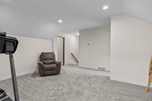 300 Pine Drive, Hankinson, ND 58041