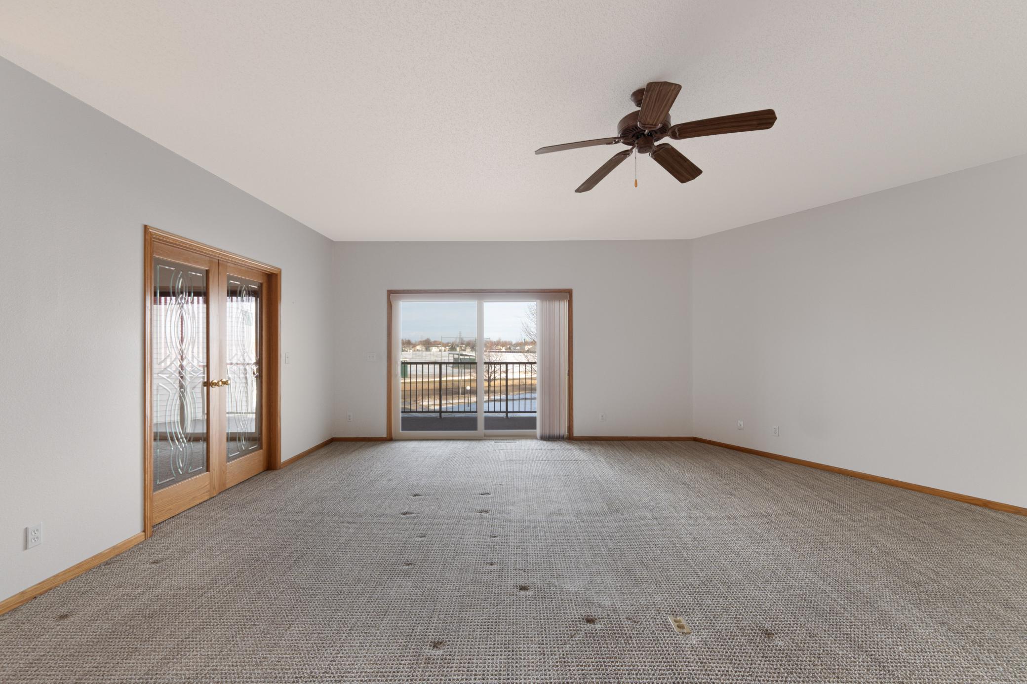 Living Room.jpg