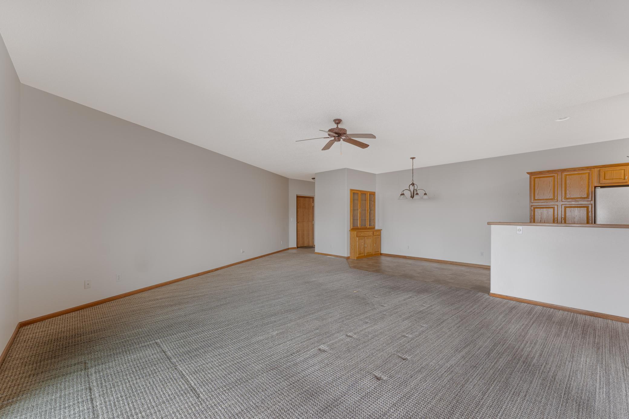 Living Room/Dining.jpg