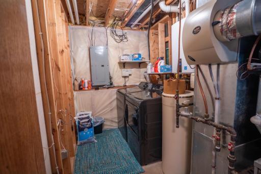 210 8th Avenue NW, Plainview, MN 55964