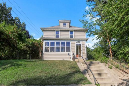 Photo for 389 Fairview Avenue N, Saint Paul, MN 55104 - listing #7005069 389 Fairview Avenue N, Saint Paul, MN 55104