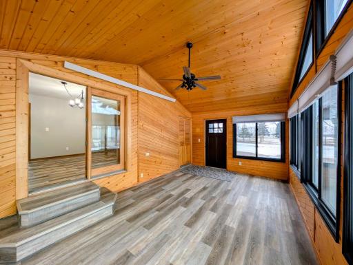 6005 30th Avenue SW, Montevideo, MN 56265