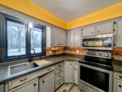 6005 30th Avenue SW, Montevideo, MN 56265