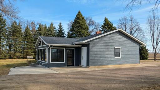6005 30th Avenue SW, Montevideo, MN 56265