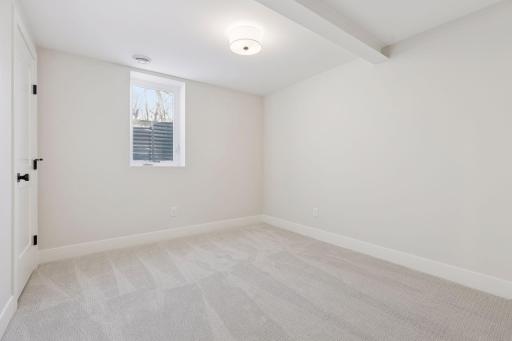 130 10th Avenue N, Hopkins, MN 55343
