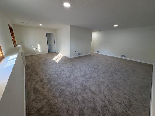 2424 Briar Oakes Boulevard, Monticello, MN 55362