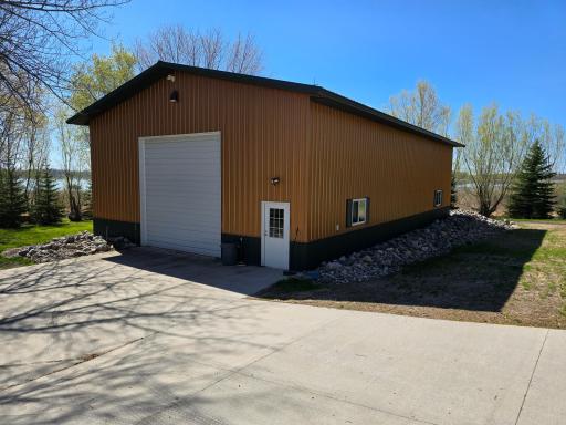 19745 Morton Oaks Road, Audubon, MN 56511