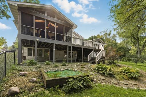 5512 Hillside Court, Edina, MN 55439