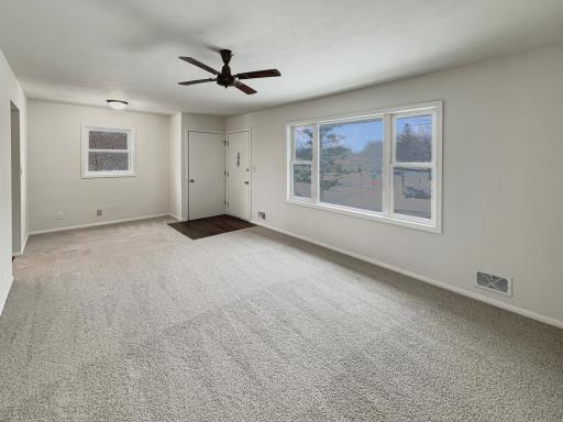 6648 4th Street N, Saint Paul, MN 55128