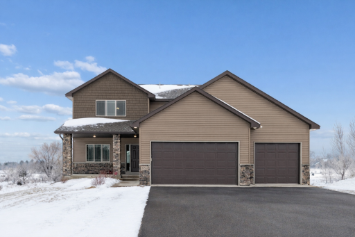 21532 Butternut Street NW, Oak Grove, MN 55011