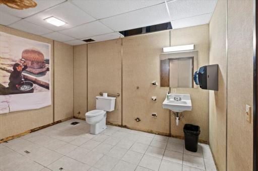 21-201 Ohio St-0021.jpg
