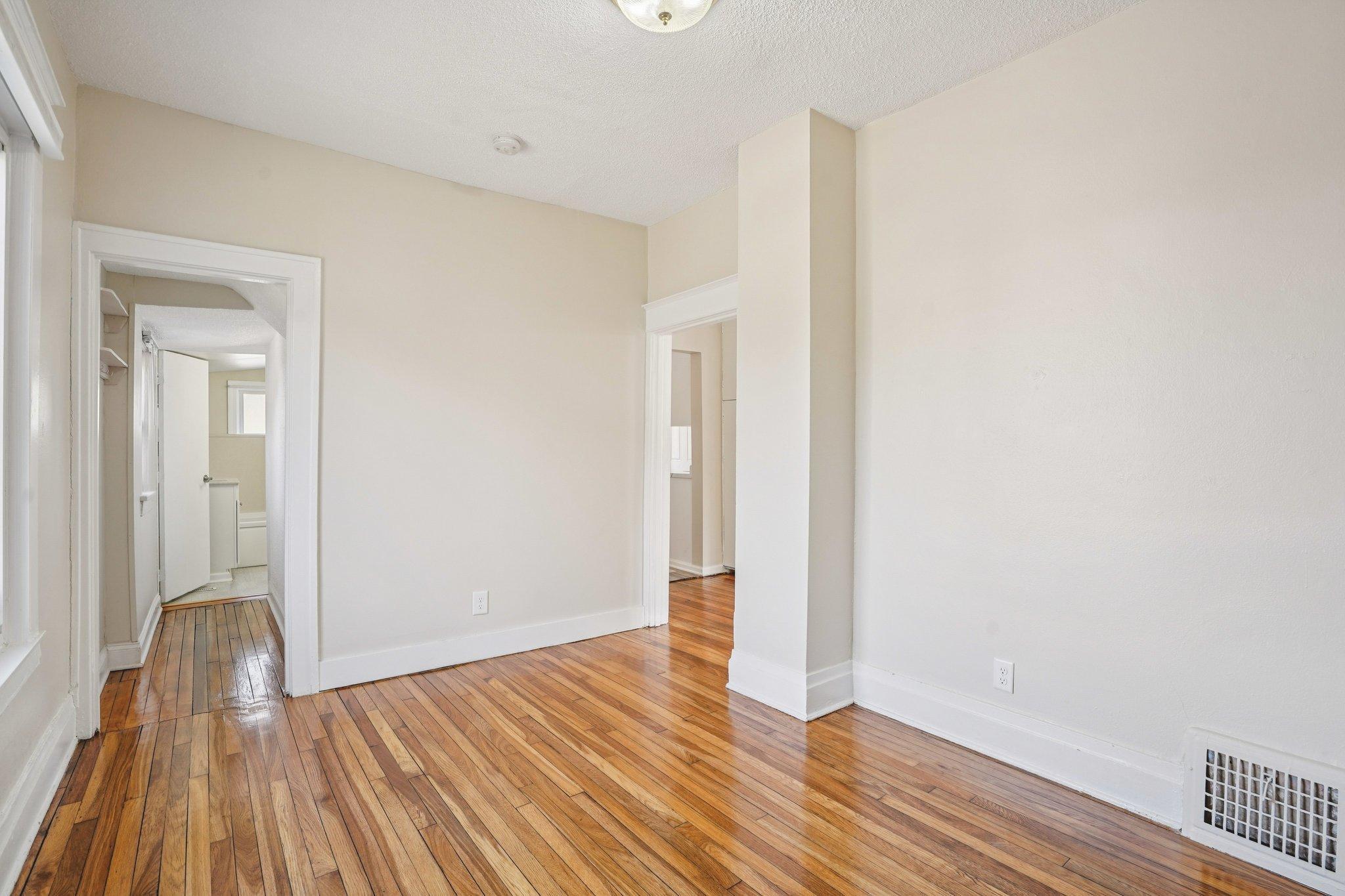 14-web-or-mls-Forest Street-S2403-014.jpg