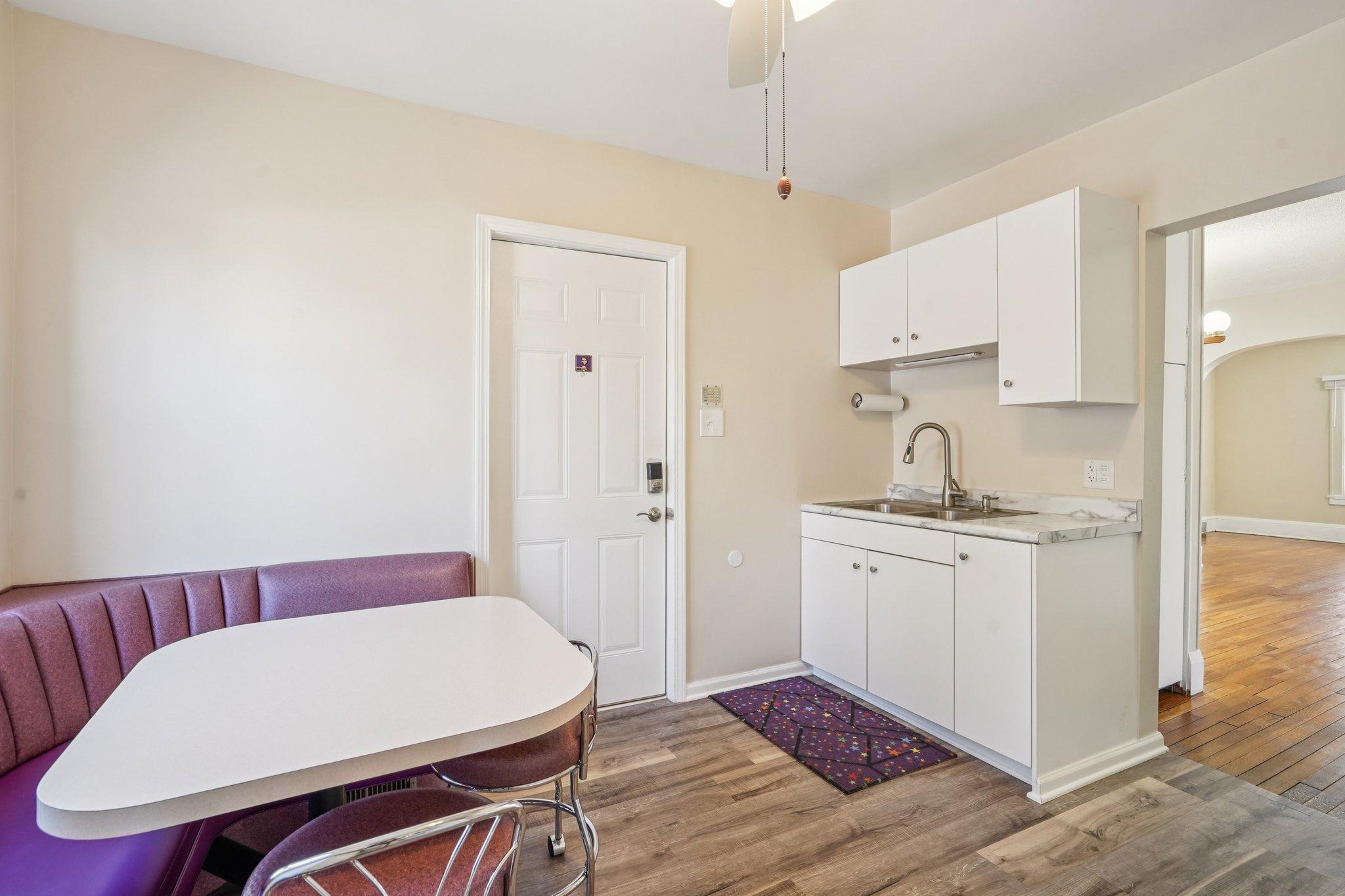 32-web-or-mls-Forest Street-S2503-1-003.jpg