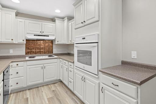 35 Knollwood Street-11.jpg