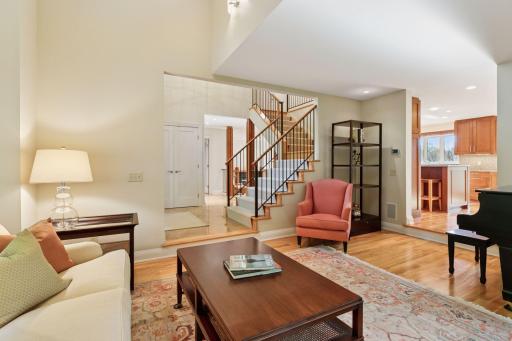 100 Black Oaks Lane N, Wayzata, MN 55391