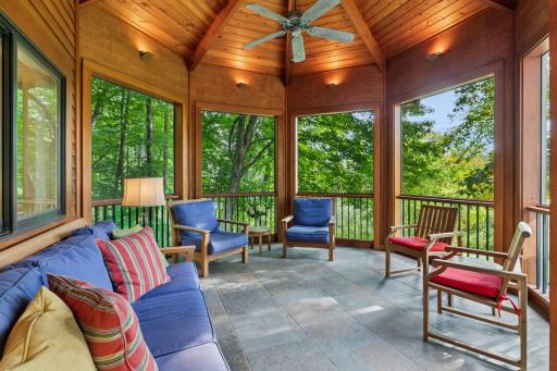 100 Black Oaks Lane N, Wayzata, MN 55391