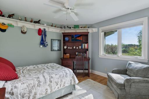 100 Black Oaks Lane N, Wayzata, MN 55391