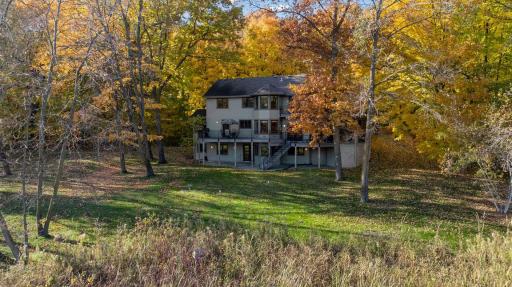 100 Black Oaks Lane N, Wayzata, MN 55391