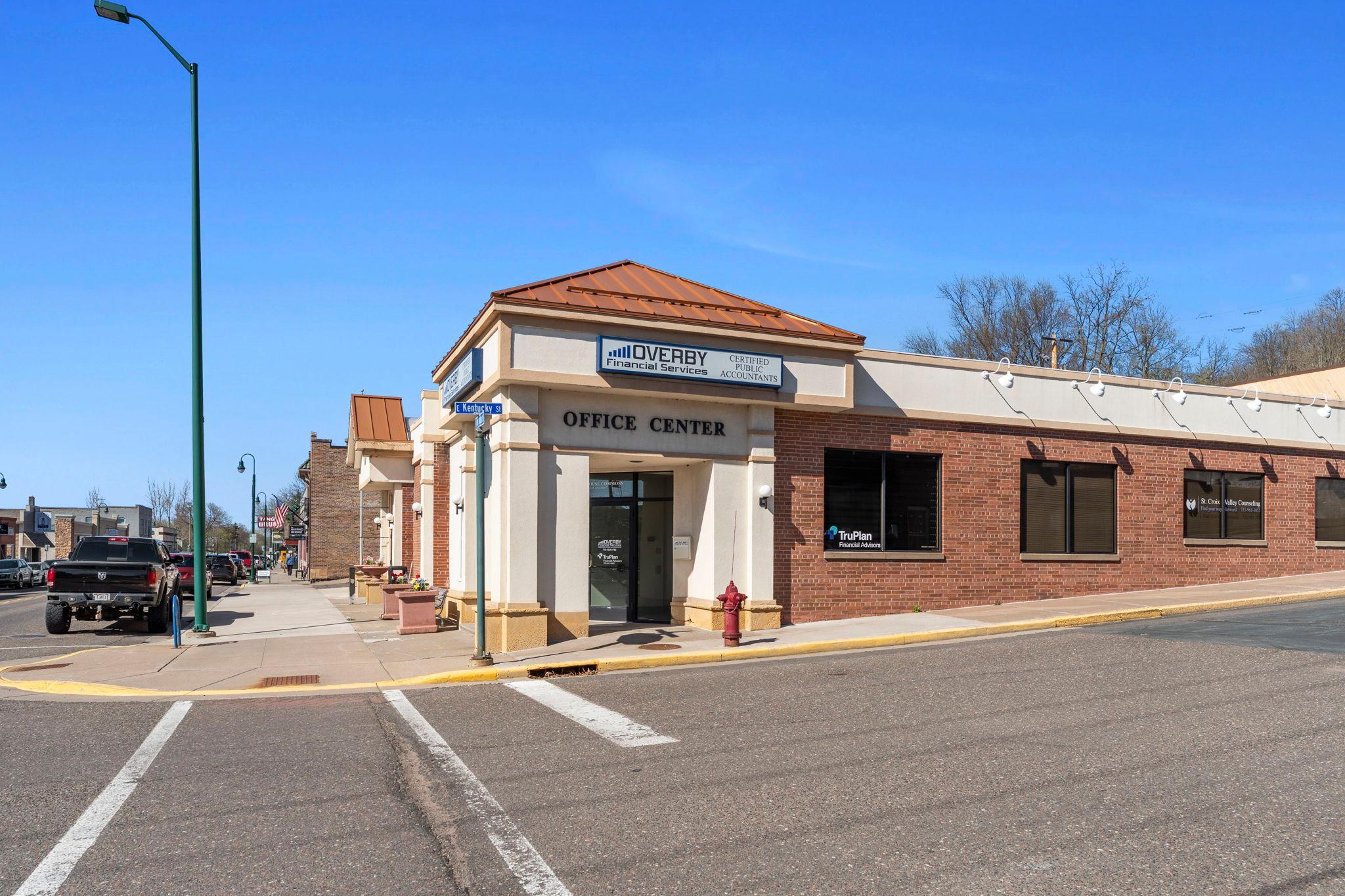62-web-or-mls-102 N Washington St-296.jpg