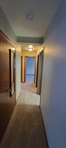 hall to beds_bath.jpg