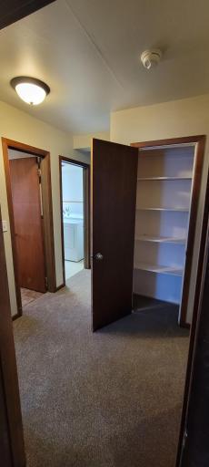 bed_bath entrance room_storage.jpg