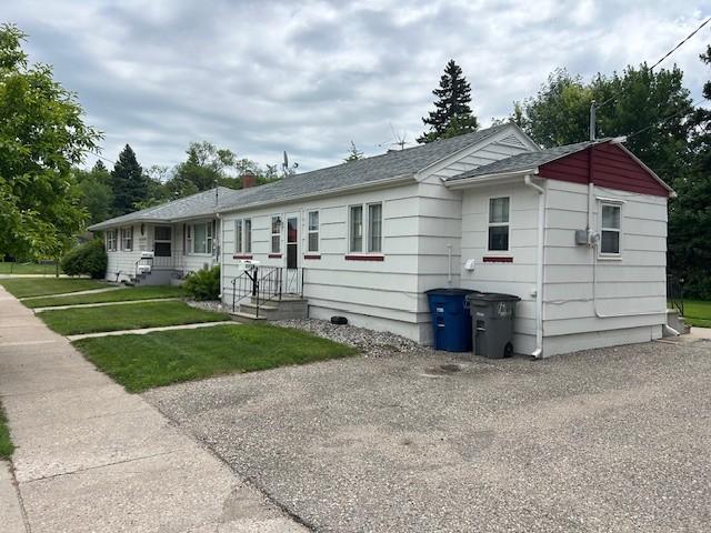 1115 Exterior