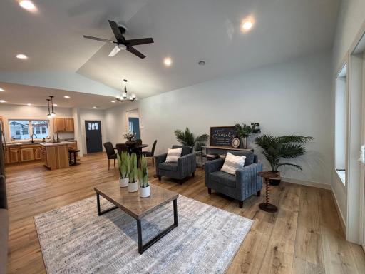 16 Tower Street, Kensington, MN 56343