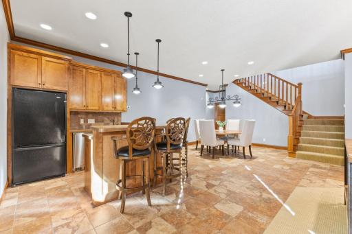 Wet Bar and additional dining area for entertaining