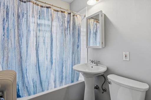 3501 Dupont Avenue S, 2, Minneapolis, MN 55408