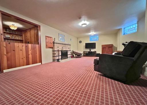 999 Nebraska Avenue W, Saint Paul, MN 55117