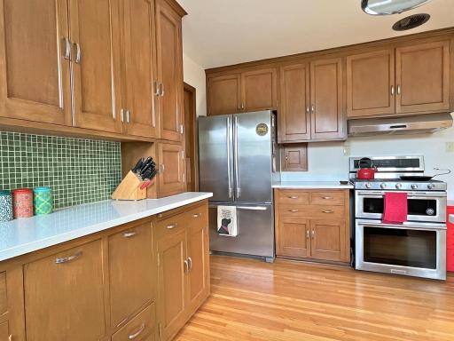 999 Nebraska Avenue W, Saint Paul, MN 55117