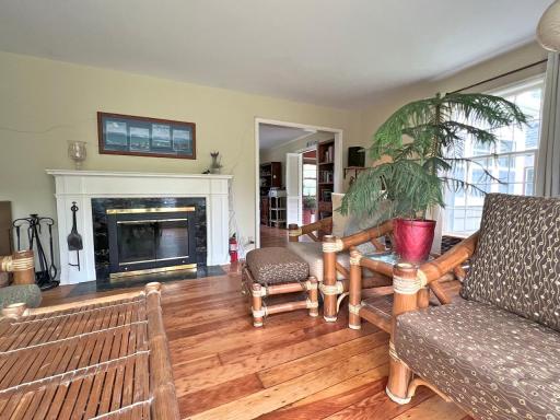 999 Nebraska Avenue W, Saint Paul, MN 55117